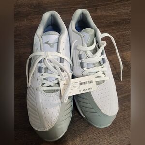 Mizuno 9-Spike Sweep 4 Softball Cleats BRAND NEW